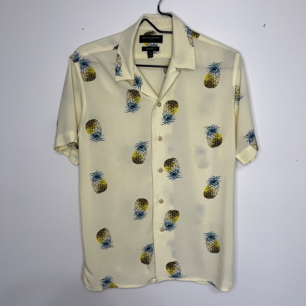 Banana Republic Pineapple Top Mens XS Vacation Tropical Travel Beach Resort